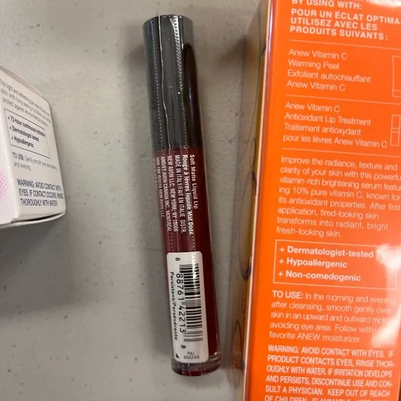 NWOT Avon Anew 5 items and makeup bag - Picture 6 of 8